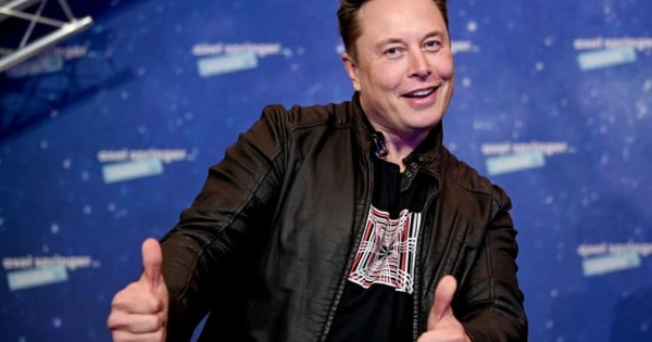 Elon Musk trở thành người đầu tiên trên thế giới có hơn 700 tỷ USD