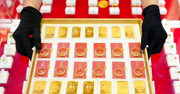 Giá vàng tuần qua: Tăng mạnh rồi quay đầu giảm, chốt tuần trên 156 triệu đồng/lượng