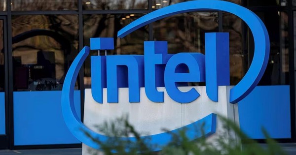 Thứ trưởng Bộ KHCN: Đề nghị Intel đẩy nhanh chuyển giao công nghệ vi mạch bán dẫn cho Việt Nam