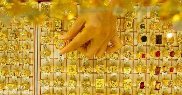 Sáng 23/12: Giá vàng thế giới, vàng trong nước cùng tăng mạnh