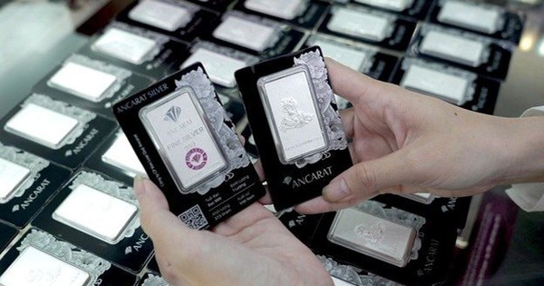 Giá bạc tăng cao chưa từng thấy