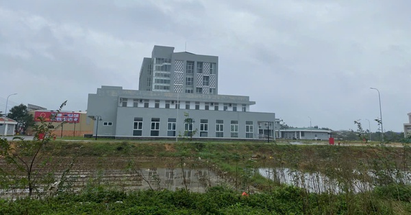 Thanh tra chỉ ra sai sót đấu thầu, chủ đầu tư nói do "lỗi đánh máy"