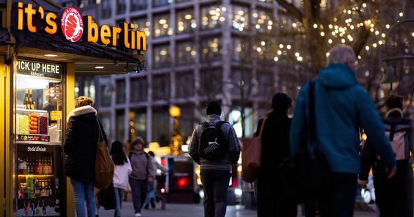 Doanh nghiệp phá sản chạm đỉnh hơn 10 năm, hơn 3 triệu người thất nghiệp, cơ hội tìm việc làm chạm đáy lịch sử: Nền kinh tế đầu tàu EU vật lộn trong thời kỳ hậu khí đốt Nga