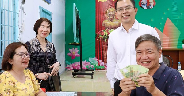 Ít ngày nữa, người lao động sẽ nhận 490% lương nếu đi làm