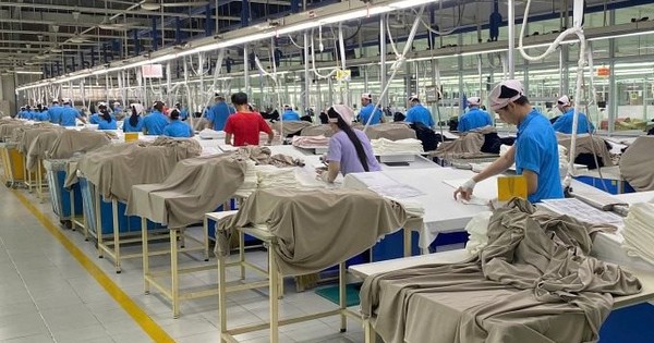 Tin vui: 7 DN ở TP HCM tiếp nhận hơn 2.700 công nhân mất việc trước Tết từ công ty Hàn Quốc