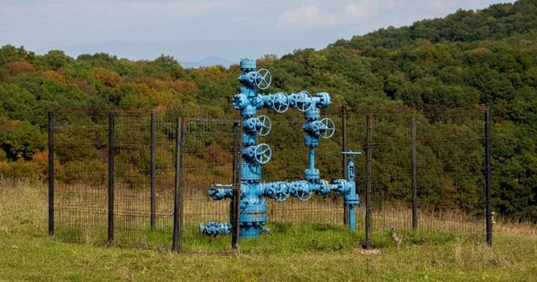 Ngừng mua khí đốt Nga đầu tiên tại châu Âu, quốc gia EU vừa ký một thỏa thuận mới với Gazprom, tổng thống tuyên bố miễn có lợi thì tiếp tục làm