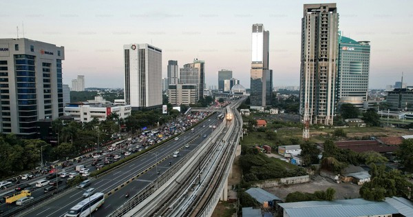 Tỷ giá giảm, nước Đông Nam Á này lo về "núi" nợ đang mang