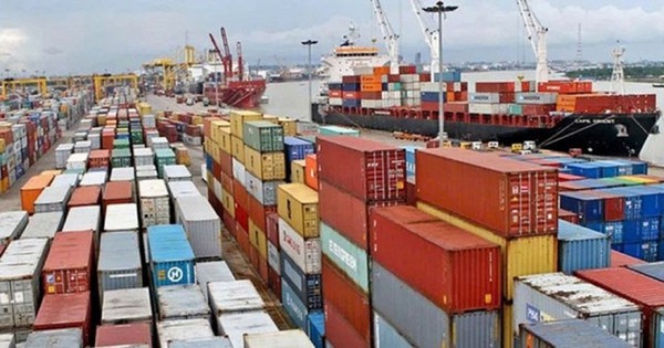 Gần 500 container chè Việt Nam thoát cảnh mắc kẹt ở Pakistan