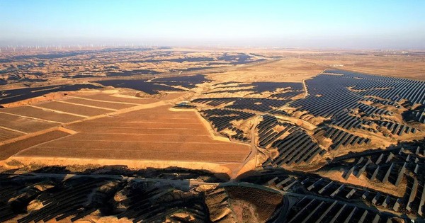 Siêu pin không khí lạnh khổng lồ ở sa mạc Gobi