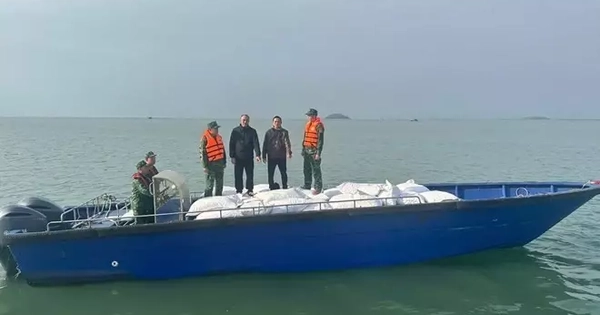 Quảng Ninh bắt giữ 3 xuồng máy chở 27 tấn cau khô không rõ nguồn gốc