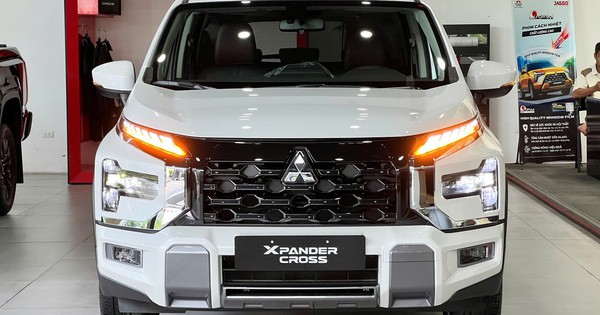 Loạt xe Nhật chạy đua giảm giá tháng cuối năm