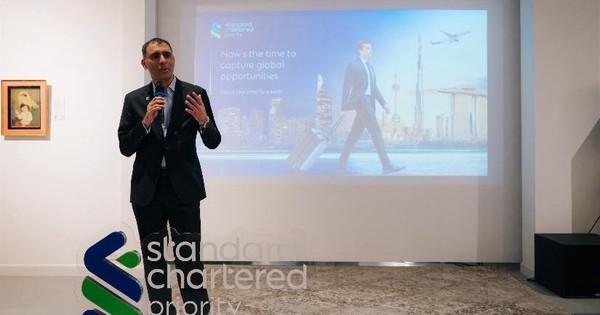 Triển lãm nghệ thuật do Standard Chartered tổ chức thu hút khách hàng ưu tiên