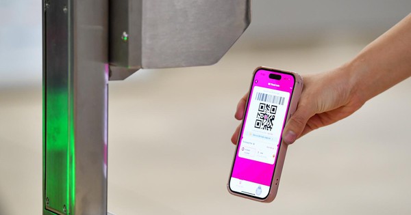 MoMo góp phần thúc đẩy thói quen di chuyển xanh tại metro với mô hình QR Tap & Go