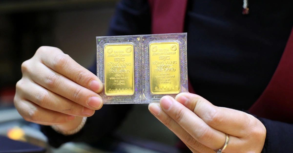 Giá vàng hôm nay 3.12.2025: Vàng miếng SJC cao hơn thế giới 20,5 triệu đồng/lượng
