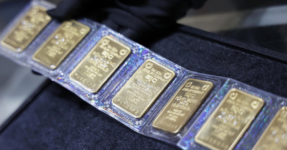 Giá vàng hôm nay 18.12.2025: Trong nước giữ đà tăng, cao hơn thế giới gần 19 triệu