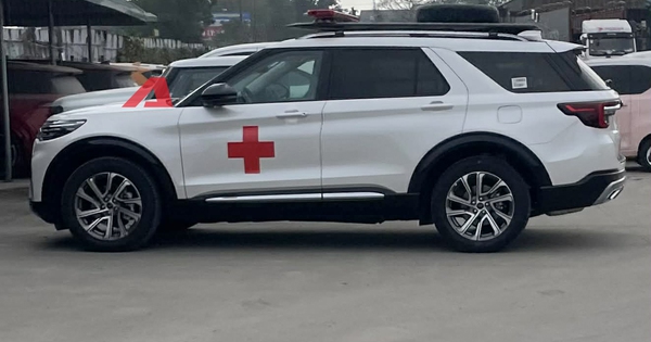 Ford Explorer phiên bản Trung Quốc về Việt Nam: Không phải xe bán cho số đông, dễ có màn hình kích cỡ 27 inch