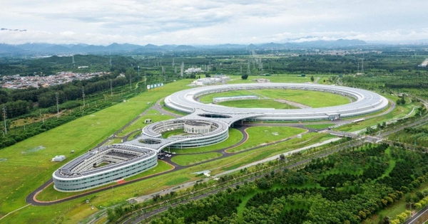 Một quốc gia sở hữu công nghệ số một Châu Á, có khả năng sáng hơn Mặt Trời 1.000 tỷ lần