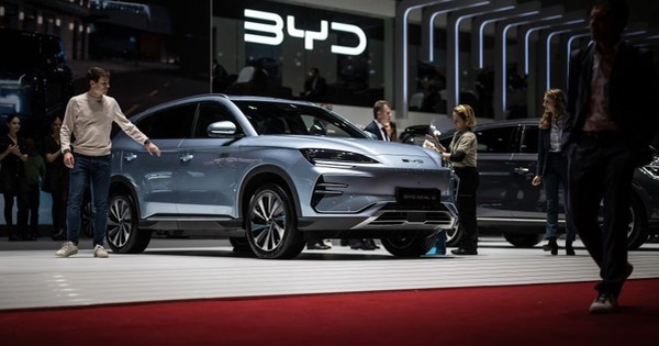 Thế giới có một ông vua xe điện mới