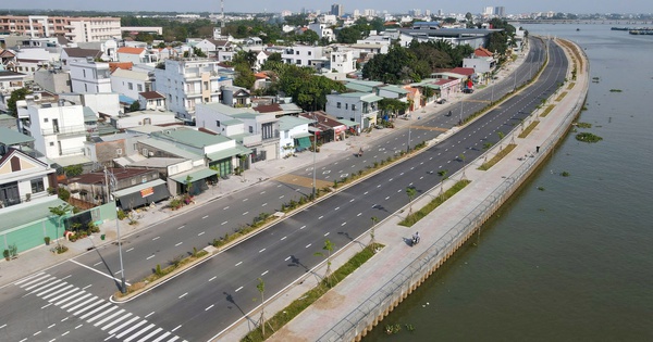 Hình ảnh đường ven sông Đồng Nai qua “nhà lầu ông Phủ" trước ngày thông xe