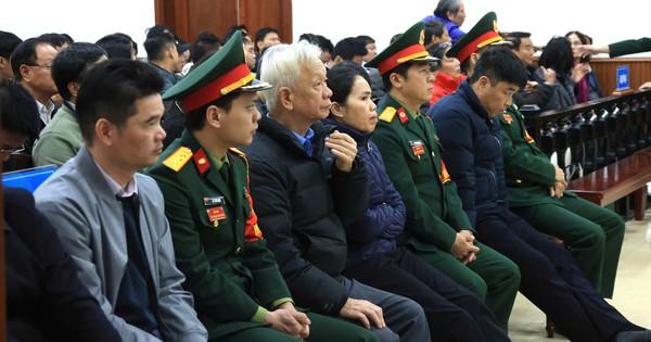 Cựu Chủ tịch Khánh Hoà Lê Đức Vinh vắng mặt trong vụ án sân bay Nha Trang