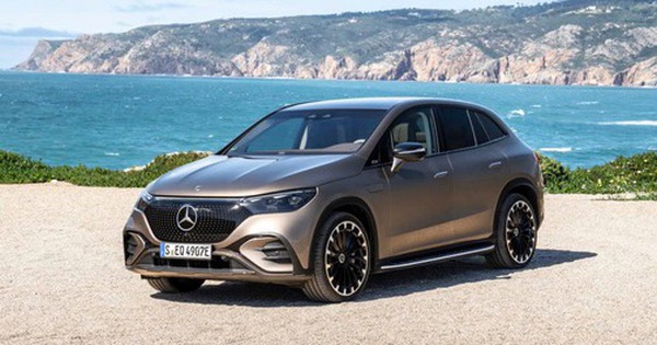 Mercedes-Benz tung ưu đãi đầu năm mới - tổng giá trị cao nhất là 68 triệu đồng, miễn phí bảo dưỡng 2 năm