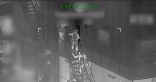 Mỹ bắt tàu treo cờ Nga ngay trước mũi tàu ngầm Nga: Moscow phản ứng ra sao?