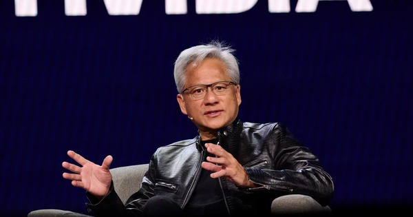 Jensen Huang khẳng định vẫn "hoàn toàn ổn" nếu phải nộp 7,75 tỷ USD tiền thuế