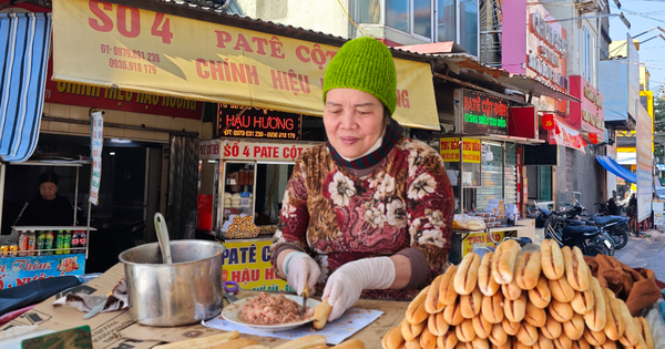 Về Hải Phòng gặp người bán pate truyền thống, lượng khách giảm 60%: “Chúng tôi không có quan hệ gì với pate Cột Đèn kia”
