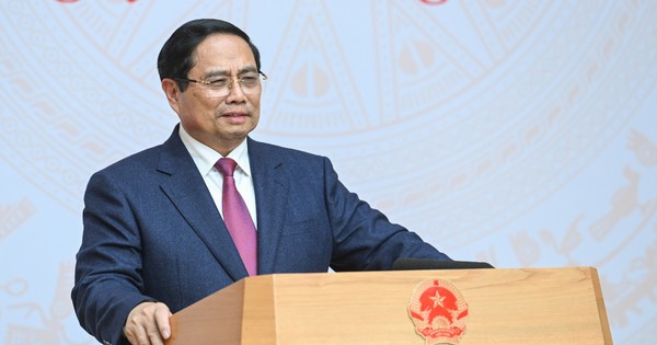 Thủ tướng: Sớm hoàn thiện chương trình hỗ trợ doanh nghiệp Việt Nam ra thế giới