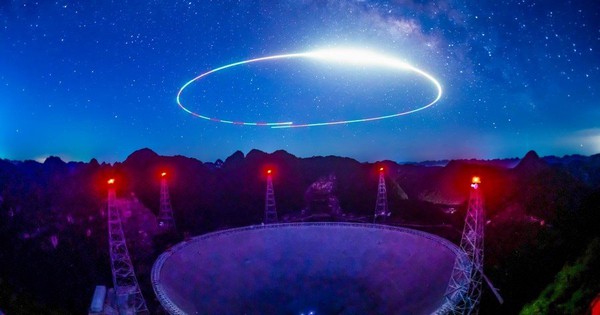 Nhìn đối thủ ngày càng "sinh sôi nảy nở", Trung Quốc lập tức yêu cầu 200.000 vật thể bay vút lên bầu trời