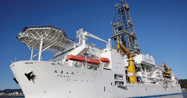 Nhật Bản làm việc không tưởng: Đưa đường ống sâu 6km xuống biển, quyết tìm ra nguồn tài nguyên được cả thế giới thèm khát - tránh phụ thuộc Trung Quốc