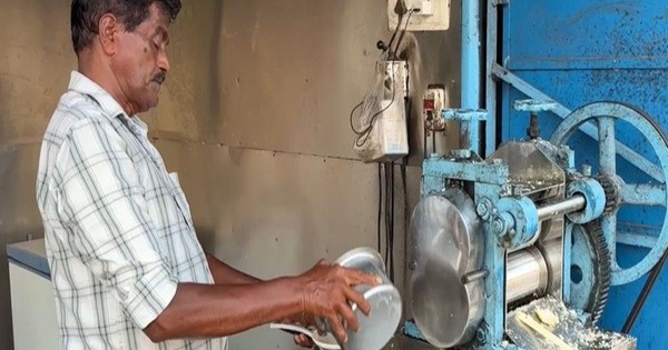 Người bán nước mía gây bất ngờ khi đặt chân tới 10 quốc gia