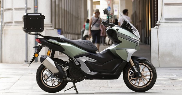 Nhẹ hơn đối thủ gần 40kg, mẫu xe tay ga 'độc lạ' này liệu có làm nên chuyện trước Honda và Yamaha?
