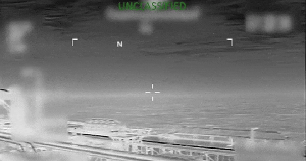 Mỹ công bố video bắt thêm tàu chở dầu ở Caribe