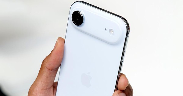 iPhone mới ra mắt rớt giá chưa từng có, giảm sập sàn gần 10 triệu đồng