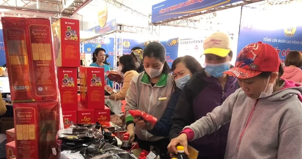 Hà Nội trợ cấp 1 triệu đồng cho đoàn viên, người lao động có hoàn cảnh khó khăn