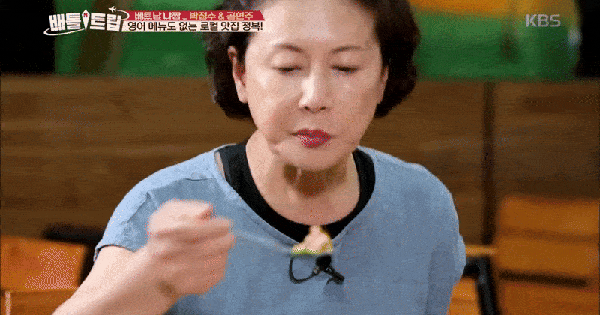 Món bình dân Việt lên đài Hàn Quốc: Giá rẻ, bán vỉa hè, du khách nhận xét "Tôi chưa bao giờ được ăn nó"