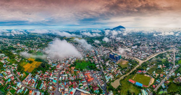 Hai tỉnh giàu và rộng top đầu đất nước sẽ đặt tỉnh lỵ ở đâu?