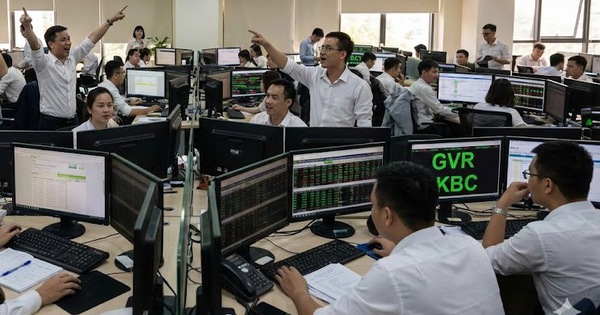 Chứng khoán ngày 19-1: HDBank xuất hiện giao dịch thoả thuận gần 9.000 tỉ đồng