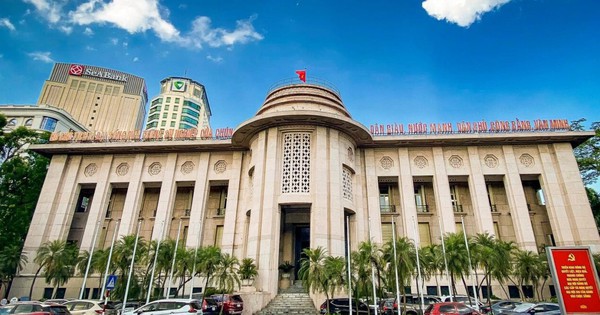 Cập nhật thị trường tiền tệ 20/1: Tỷ giá USD tự do tăng 250 đồng, NHNN hút ròng hơn 17.700 tỷ đồng