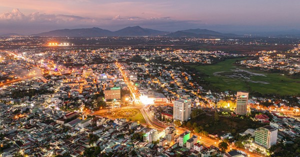 Một tỉnh bất ngờ nhảy vọt 12 bậc trên bảng xếp hạng FDI, lọt top 9 nơi thu hút vốn cao nhất Việt Nam 2025