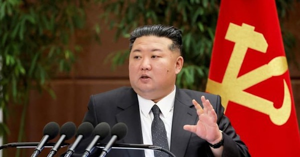 Phó Thủ tướng Triều Tiên bị “cách chức tại chỗ” trong lễ khánh thành nhà máy