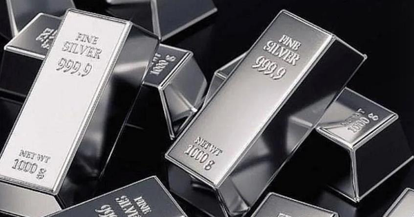 Chiều 21/1: Giá Bạc Thượng Hải hạ nhiệt sau khi lên đỉnh lịch sử, vẫn chênh hơn 9 USD so với COMEX