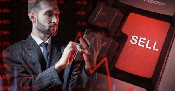 Phiên 21/1: Tiếp đà bán ròng hàng trăm tỷ đồng, khối ngoại "xả" mạnh cổ phiếu nào?