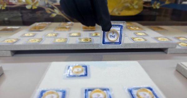 Giá vàng cao vút, đại gia vàng báo lãi hơn 2.800 tỉ đồng