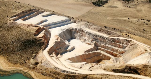 Phát hiện mỏ phốt phát khổng lồ làm rung chuyển ngành xe điện: Trữ lượng 77 tỷ tấn, đủ dùng trong 50 năm