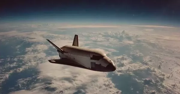 Mỹ đã tiết lộ công dụng độc đáo của 'máy bay ném bom hạt nhân trong không gian'