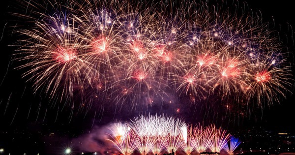 Sun Group viết lên loạt “kỷ lục” pháo hoa với Hòn đảo chưa từng tắt pháo hoa suốt 2 năm, Lễ hội pháo hoa quốc tế có quy mô đội bắn lớn nhất thế giới...