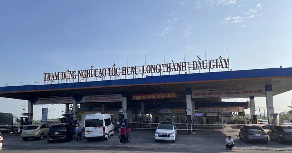 2 cửa hàng xăng dầu ngưng bán trên cao tốc TPHCM-Long Thành-Dầu Giây, Đồng Nai chỉ đạo "nóng"