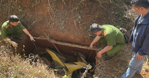 Vụ cướp ngân hàng ở Gia Lai: Xác định xe máy bị chôn vùi là của 2 tên cướp